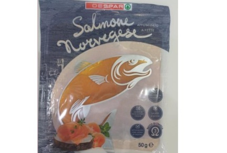 Il salmone richiamato (Ministero della Salute foto) - www.aforismicitazioni.it