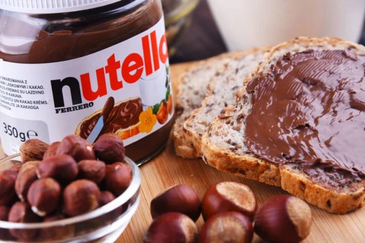 Nutella e nocciole