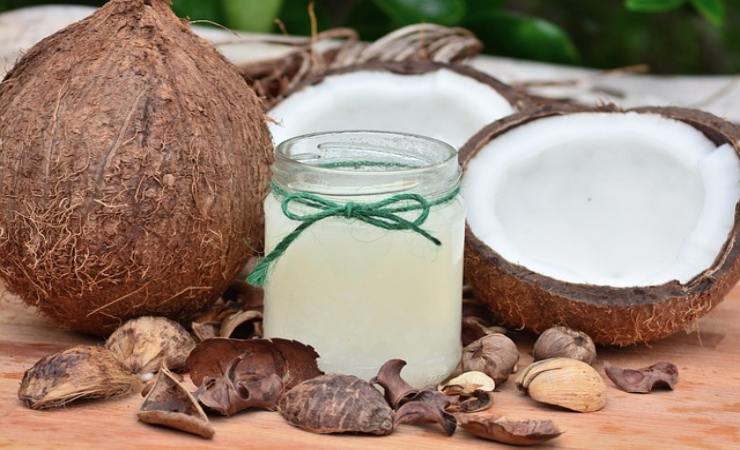 cocco in noci e barattolo