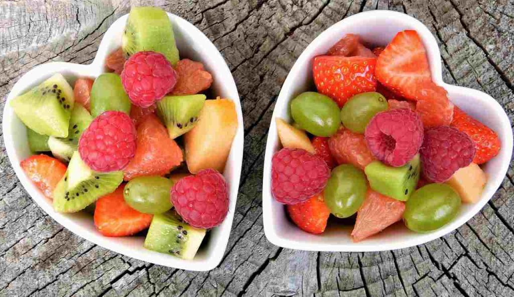 Illustrazione di un po' di frutta (Pixabay FOTO) - aforismi-citazioni.it