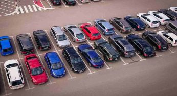 “Non accettano più i tuoi soldi” | Da oggi scatta il divieto di pagare i parcheggi in contanti: senza carta, ti multano