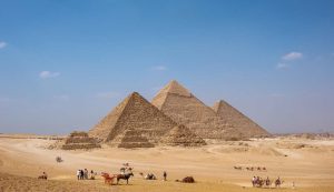 Giza piramidi