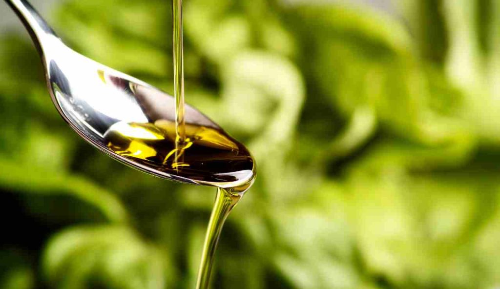Olio verde scuro
